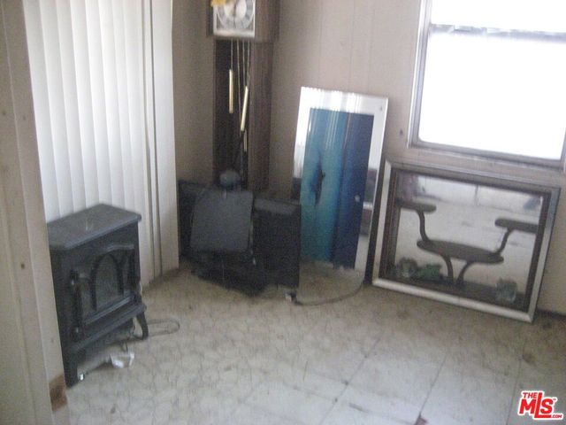 9607 S Evers Avenue, Los Angeles, CA 90002