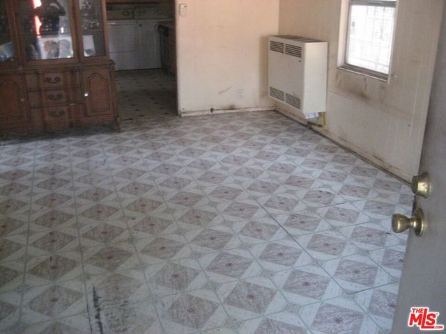 9607 S Evers Avenue, Los Angeles, CA 90002