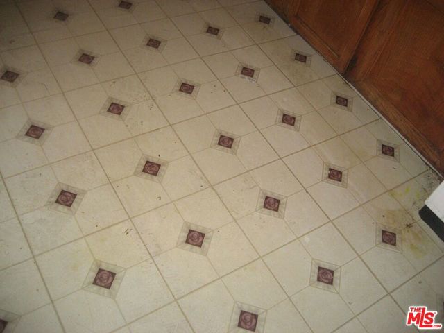 9607 S Evers Avenue, Los Angeles, CA 90002