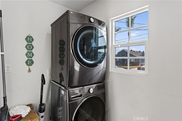 1513 W 215th Street, Torrance, CA 90501