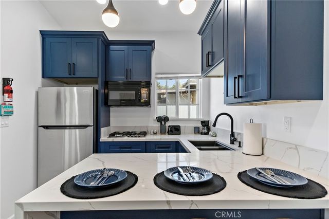 1513 W 215th Street, Torrance, CA 90501