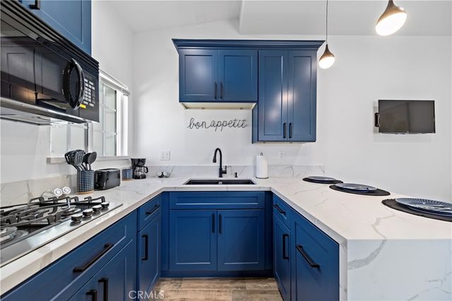 1513 W 215th Street, Torrance, CA 90501