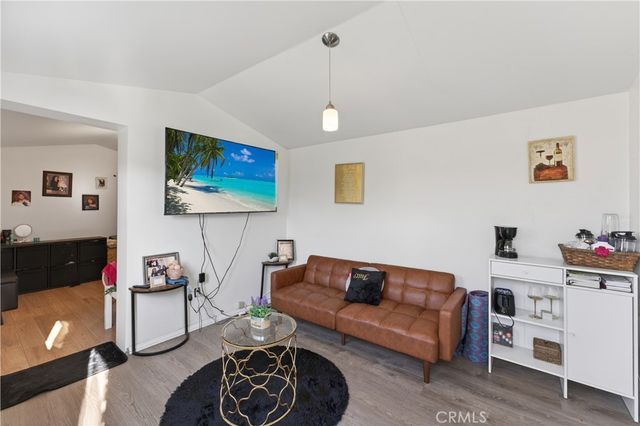 1513 W 215th Street, Torrance, CA 90501