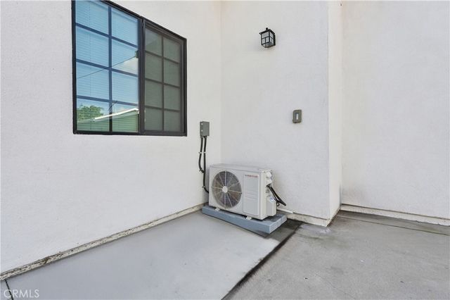 1513 W 215th Street, Torrance, CA 90501