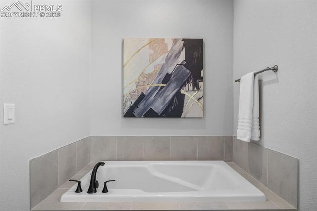 1438 N Moonbeam Drive, Pueblo, CO 81007