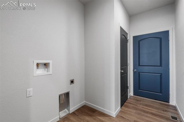 1438 N Moonbeam Drive, Pueblo, CO 81007