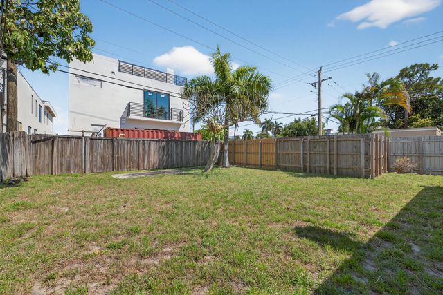 1100 NE 15th Avenue 1-2, Fort Lauderdale, FL 33304