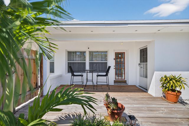 1100 NE 15th Avenue 1-2, Fort Lauderdale, FL 33304