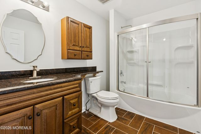 6 5th Street, New Egypt, NJ 08533