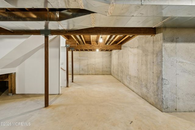 6 5th Street, New Egypt, NJ 08533