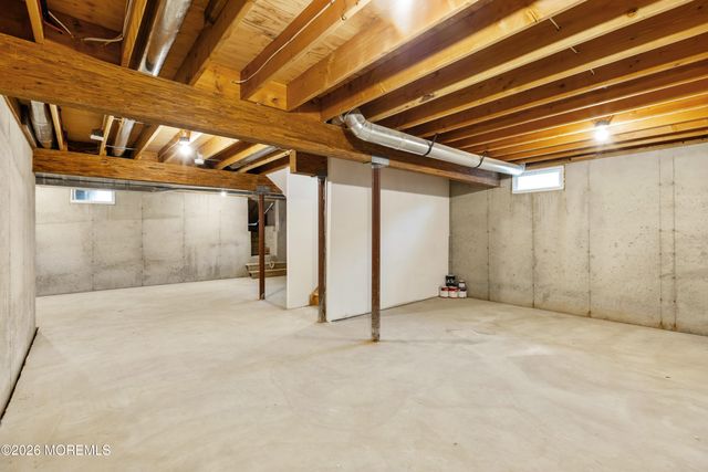 6 5th Street, New Egypt, NJ 08533