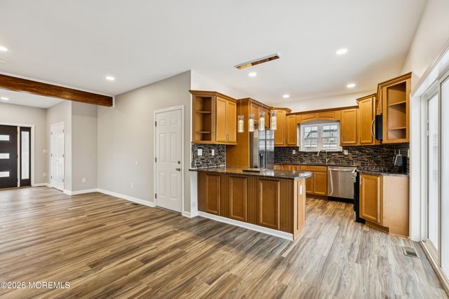 6 5th Street, New Egypt, NJ 08533