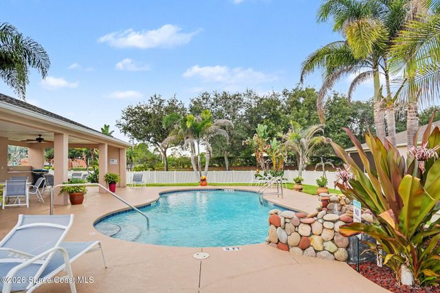 1921 Muirfield Way SE, Palm Bay, FL 32909