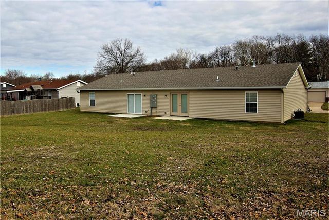 25 Joan Drive A, O'fallon, MO 63376