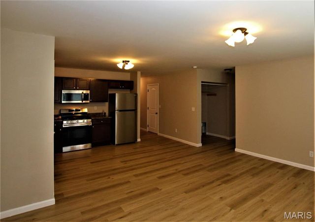 25 Joan Drive A, O'fallon, MO 63376
