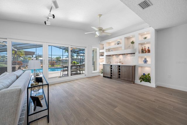 539 BAYWOOD DRIVE S, Dunedin, FL 34698