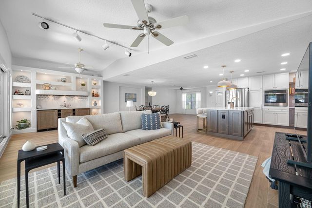 539 BAYWOOD DRIVE S, Dunedin, FL 34698