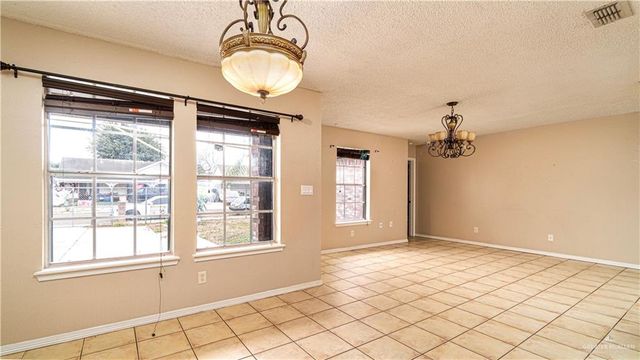 1006 E Stonegate Drive, Mission, TX 78574