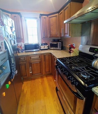 245 Brownell St, New Bedford, MA 02740