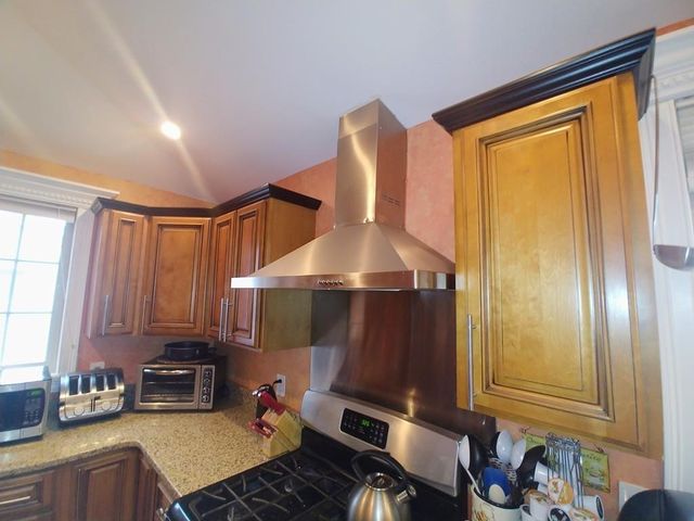 245 Brownell St, New Bedford, MA 02740