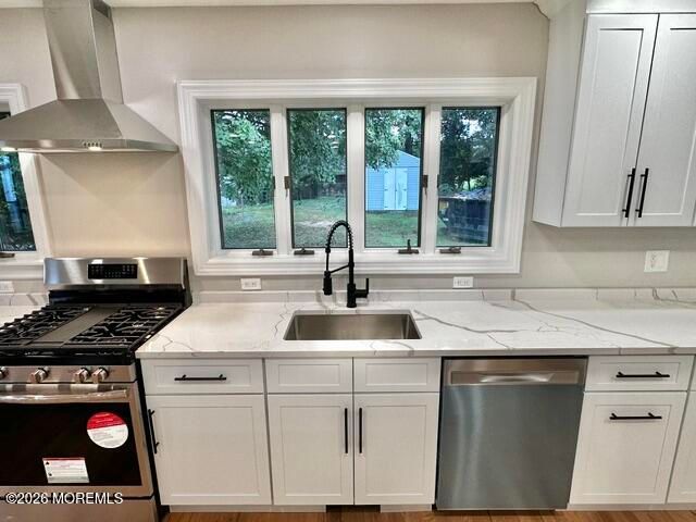 16 Charlotte Street, Sayreville, NJ 08872