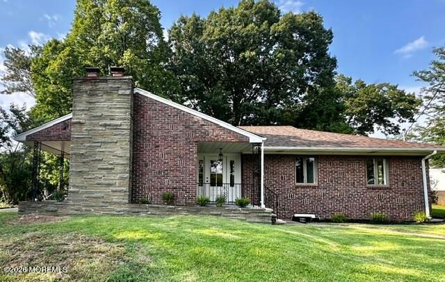 16 Charlotte Street, Sayreville, NJ 08872