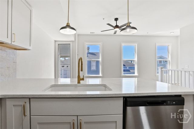 302 Lorch Street 204, Savannah, GA 31404