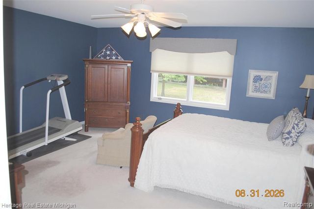380 Walnut Drive, South Lyon, MI 48178