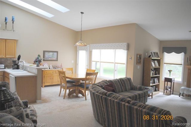 380 Walnut Drive, South Lyon, MI 48178