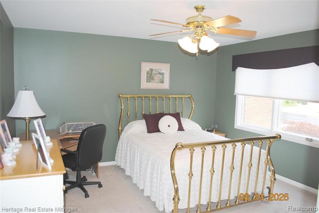 380 Walnut Drive, South Lyon, MI 48178