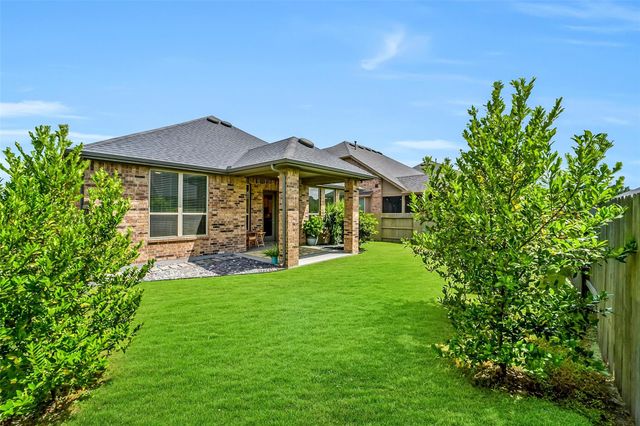 17076 Easter Lily Drive, Conroe, TX 77385