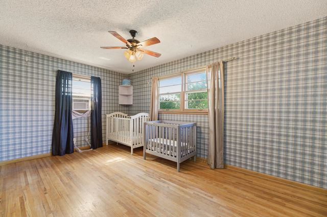 2705 S Martinson Ave, Wichita, KS 67217