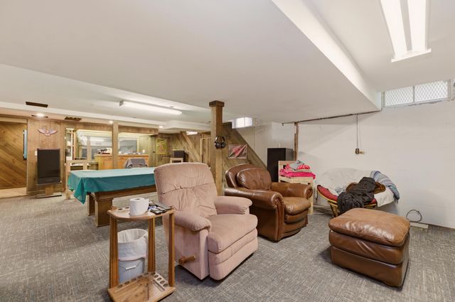 2705 S Martinson Ave, Wichita, KS 67217