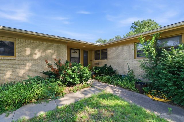 2705 S Martinson Ave, Wichita, KS 67217