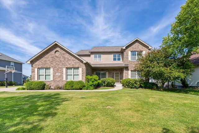 21042 Lakewoods Lane, Shorewood, IL 60404