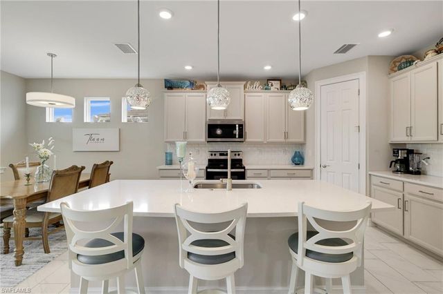 16530 Seagate PL, Bonita Springs, FL 34135