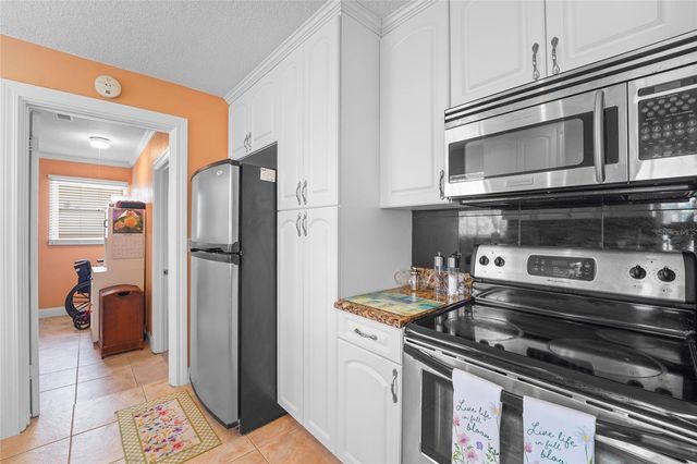 11465 69TH AVENUE, Seminole, FL 33772