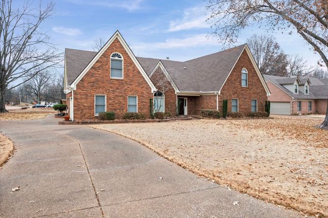 3339 PEMBROKE ELLIS CV, Memphis, TN 38133