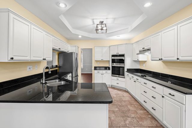 3339 PEMBROKE ELLIS CV, Memphis, TN 38133