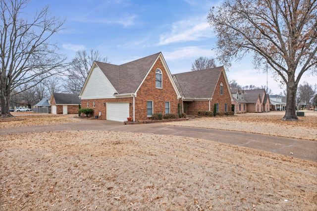 3339 PEMBROKE ELLIS CV, Memphis, TN 38133