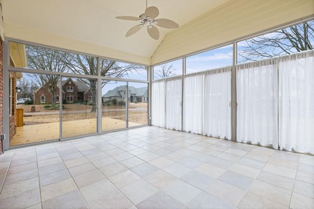 3339 PEMBROKE ELLIS CV, Memphis, TN 38133