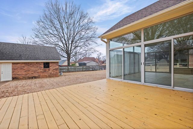 3339 PEMBROKE ELLIS CV, Memphis, TN 38133