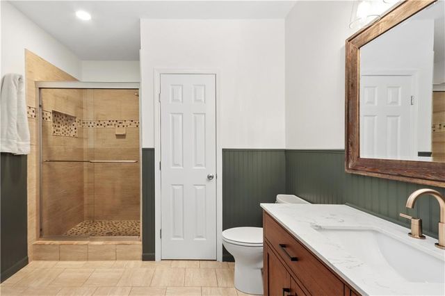 5909 Greenwood Street, Shawnee, KS 66216