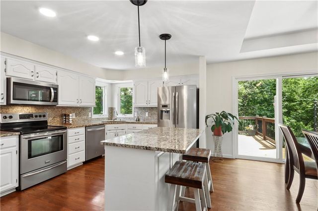 5909 Greenwood Street, Shawnee, KS 66216