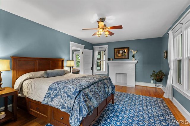 30 Gray Avenue, Webster Groves, MO 63119