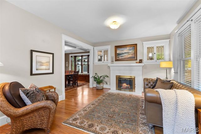 30 Gray Avenue, Webster Groves, MO 63119