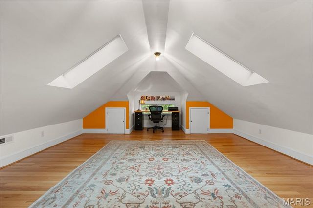 30 Gray Avenue, Webster Groves, MO 63119