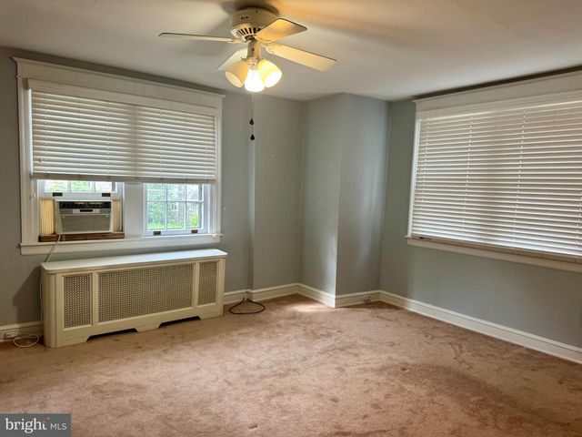 8235 BROOKSIDE RD, Elkins Park, PA 19027