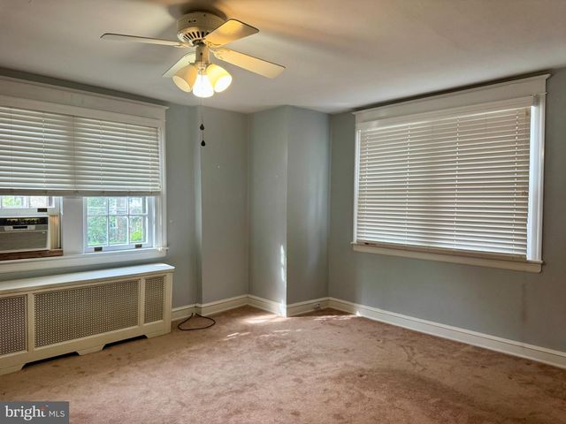 8235 BROOKSIDE RD, Elkins Park, PA 19027