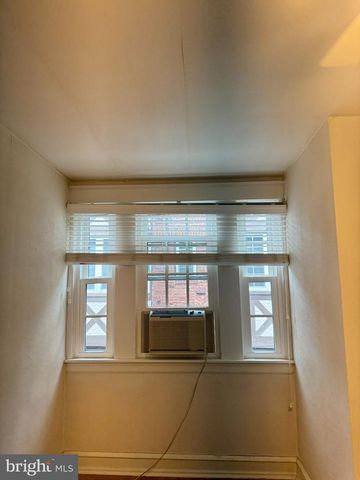 8235 BROOKSIDE RD, Elkins Park, PA 19027